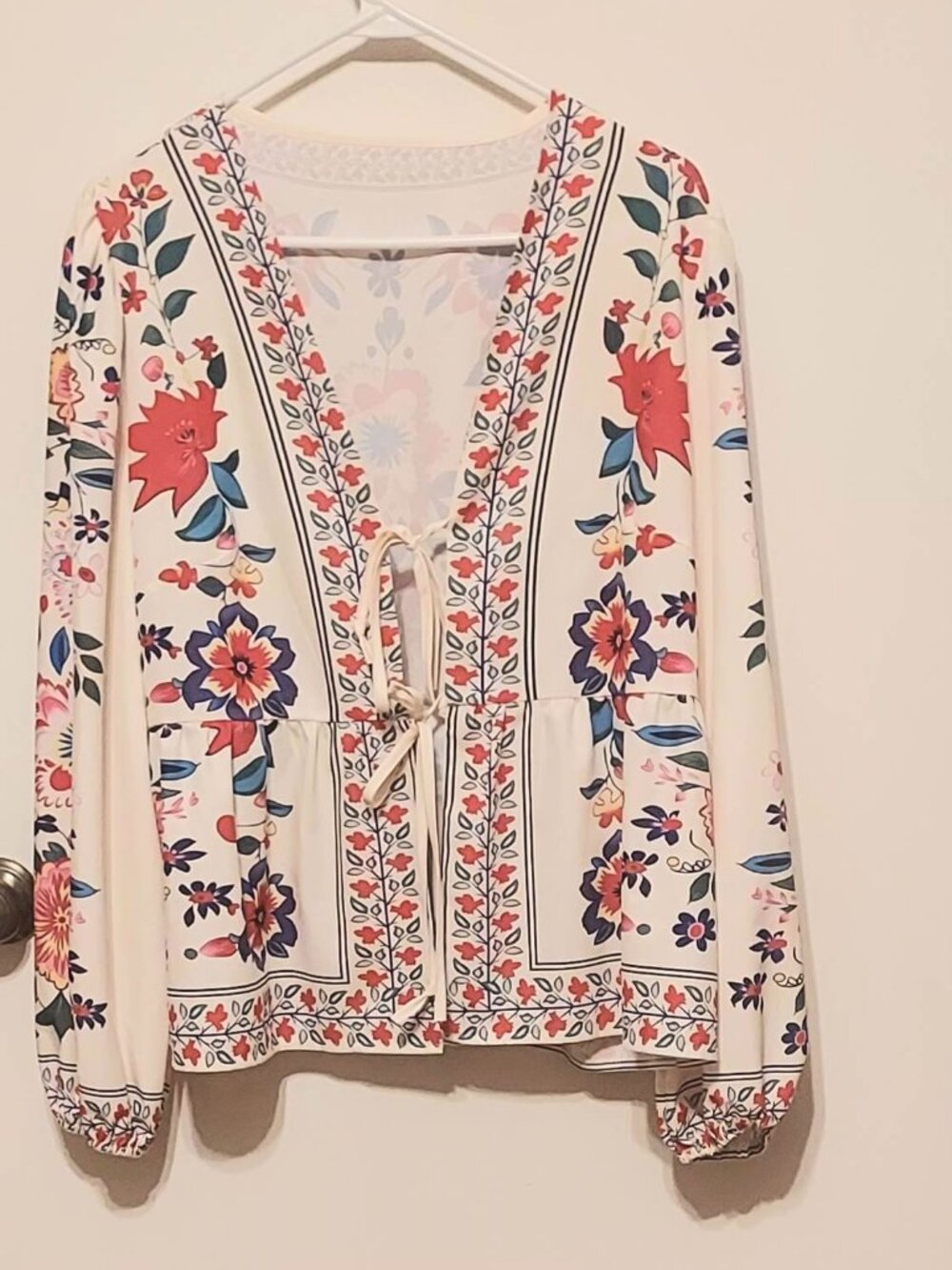 Womans White Bright Floral Tie Front Blouse/Jacket Sz XXL Ballon Sleeves